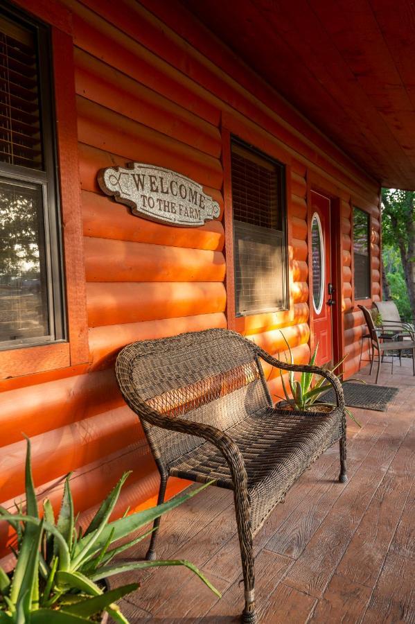Cabin 1 Rental 15 Minutes From Magnolia And Baylor Waco Eksteriør billede